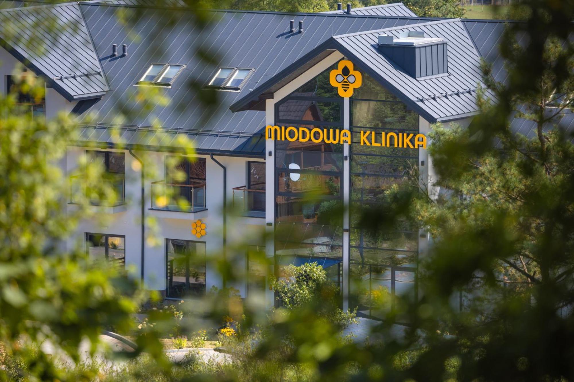 Miodowa Klinika Hotel Kamianna Екстериор снимка