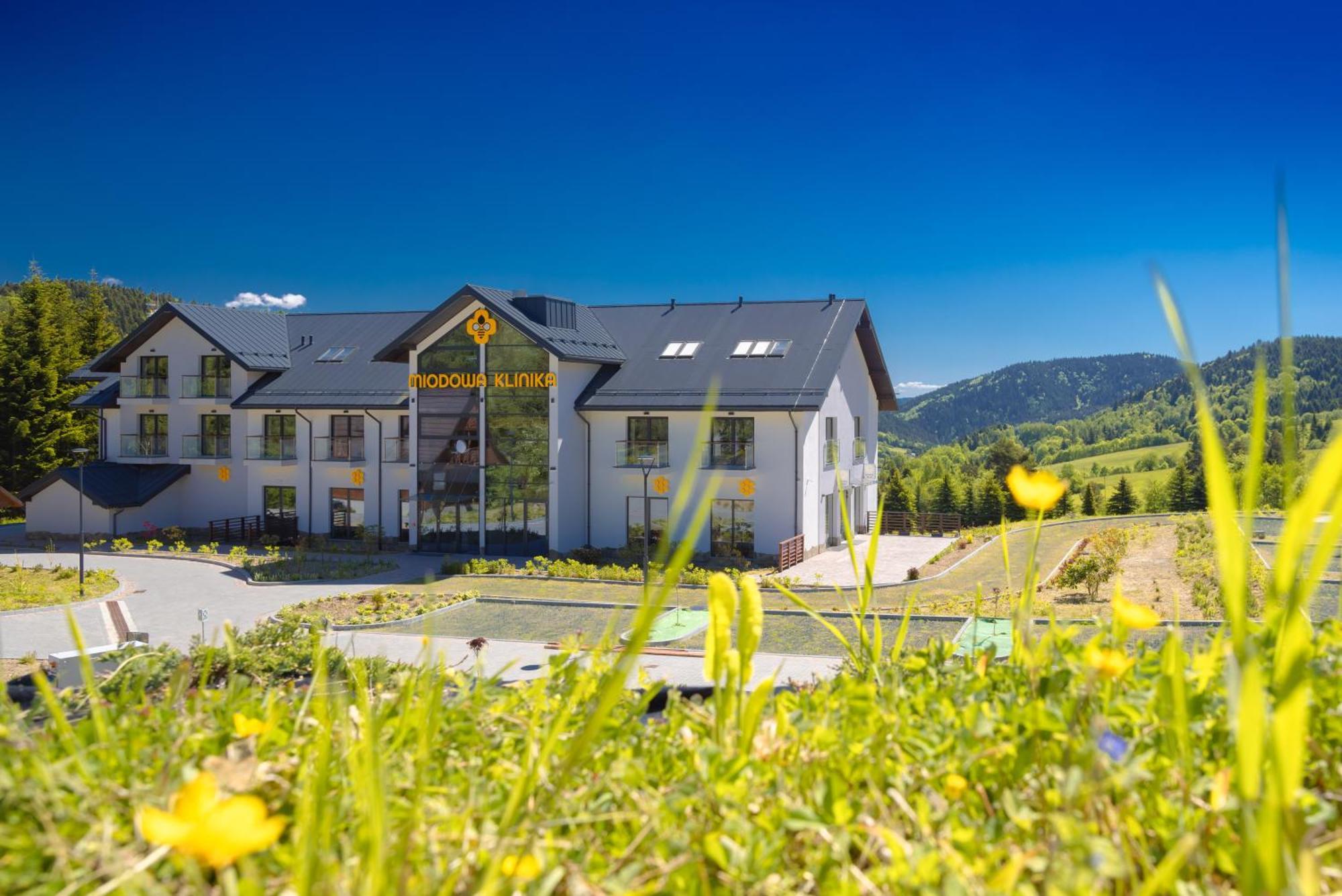 Miodowa Klinika Hotel Kamianna Екстериор снимка