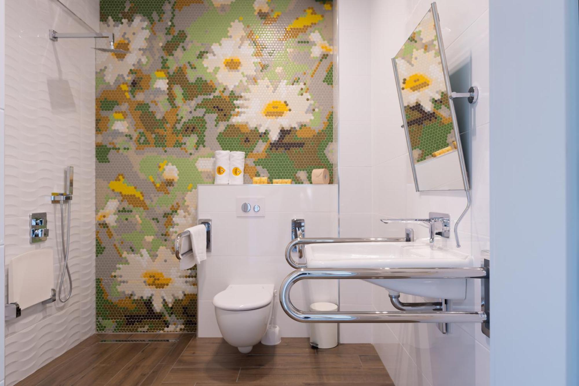 Miodowa Klinika Hotel Kamianna Екстериор снимка